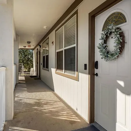 Stylish & Renovated Modern Farmhouse Boutique Apt Gainesville Esterno foto