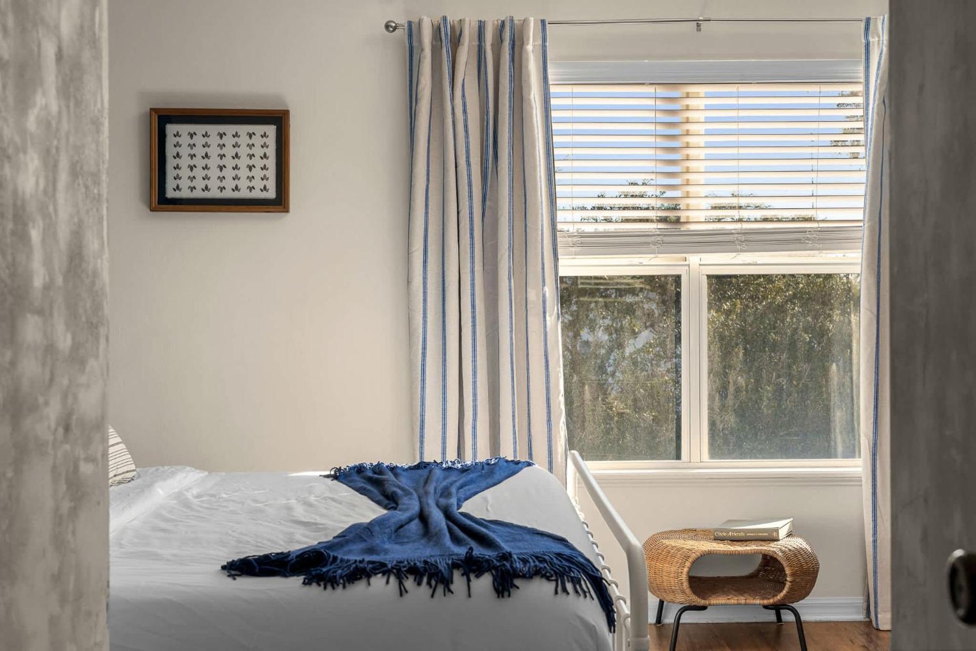 Stylish & Renovated Modern Boutique Hébergement de vacances *